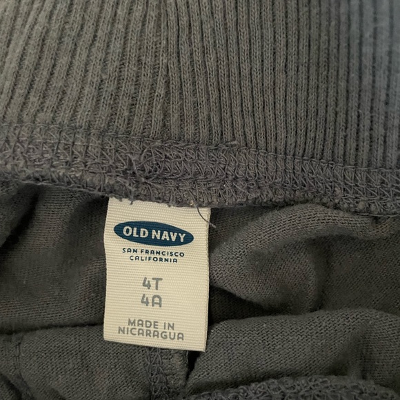 3 pairs of boys knit shorts size 4T - Picture 2 of 6